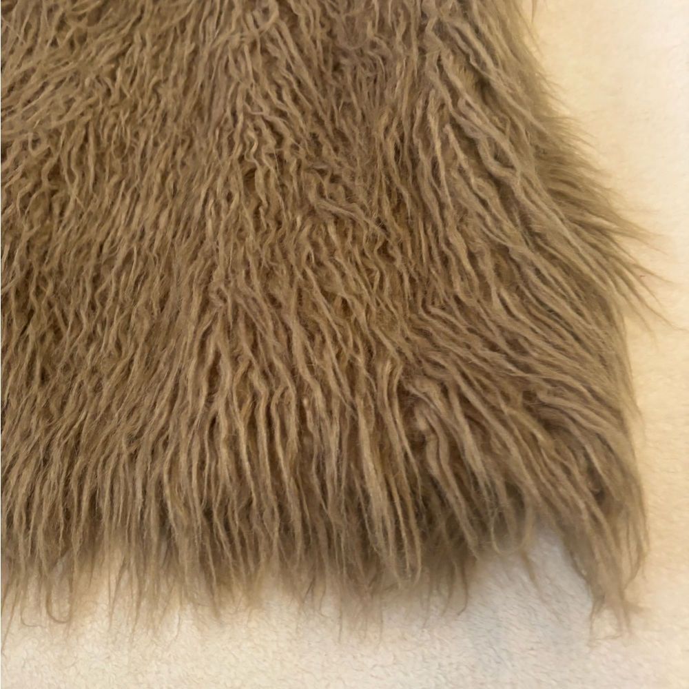 BB Dakota Woman’s Shaggy Faux Fur Vest - Brown Size Small NWOT - Picture 11 of 14